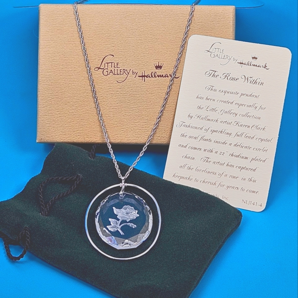 Hallmark crystal rose pendant necklace Vintage 1979 mint condition